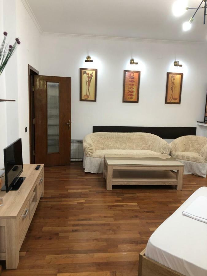 Garsoniera Alexandra Apartment Констанца Екстериор снимка